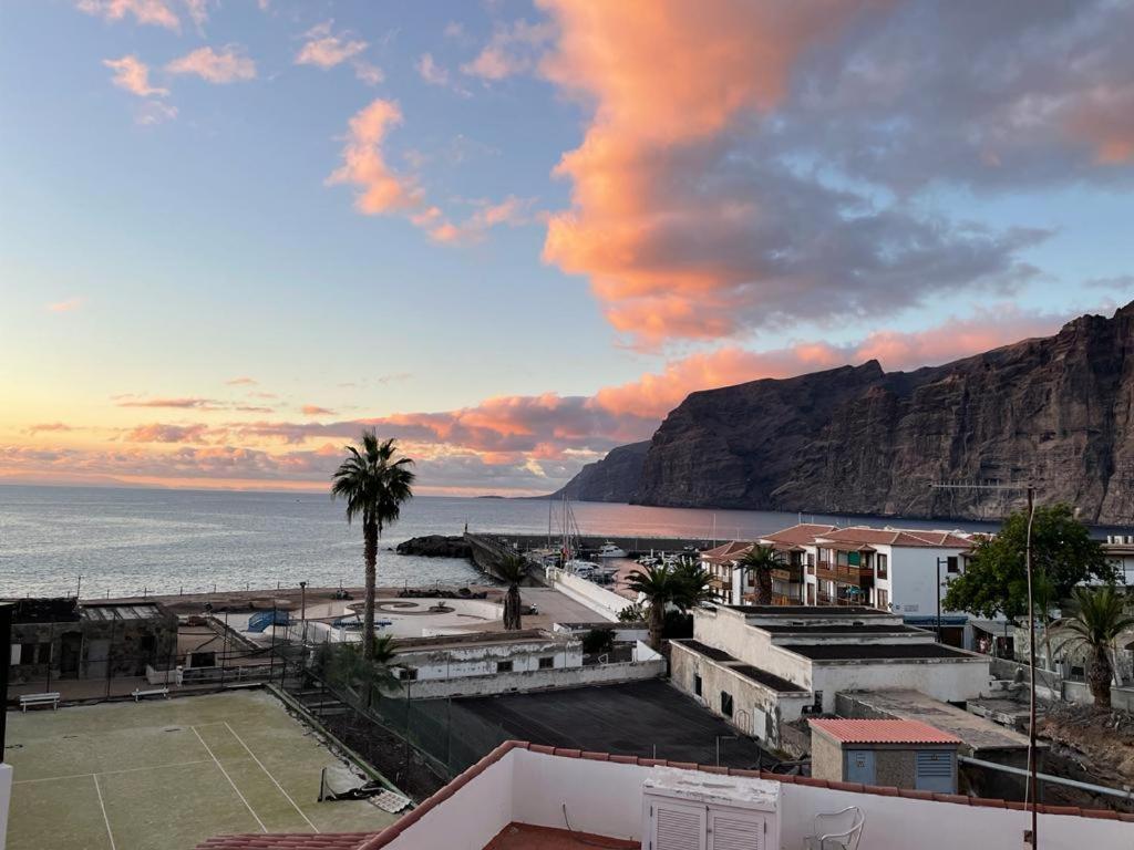 Ferienwohnung Amazing Atlantic And Breathtaking Mountains Views Acantilado de los Gigantes Exterior foto